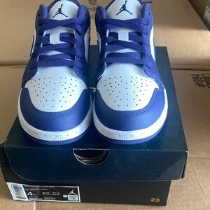 Jordan Kids Sneakers - Blue and White